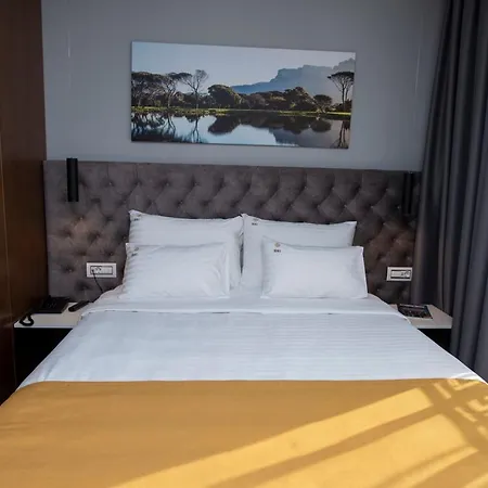 Hotel H41 Luxury 4*