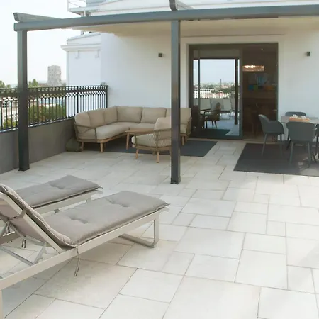 H41 Luxury Hotel